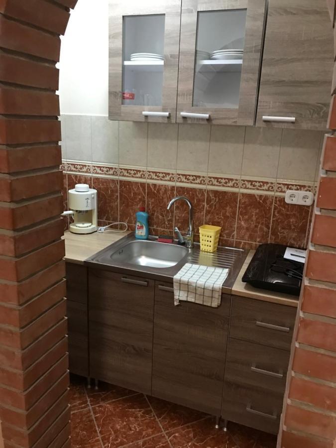 Tahiti Apartman Apartment ไฮจ์ดุสโซบอสโล ภายนอก รูปภาพ
