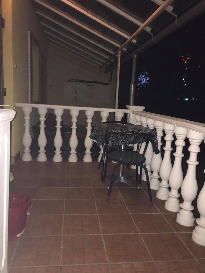 Tahiti Apartman Apartment ไฮจ์ดุสโซบอสโล ภายนอก รูปภาพ