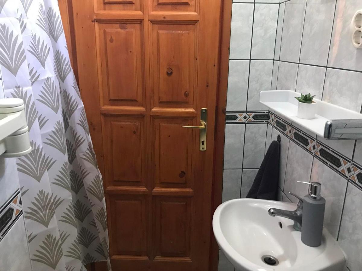 Tahiti Apartman Apartment ไฮจ์ดุสโซบอสโล ภายนอก รูปภาพ